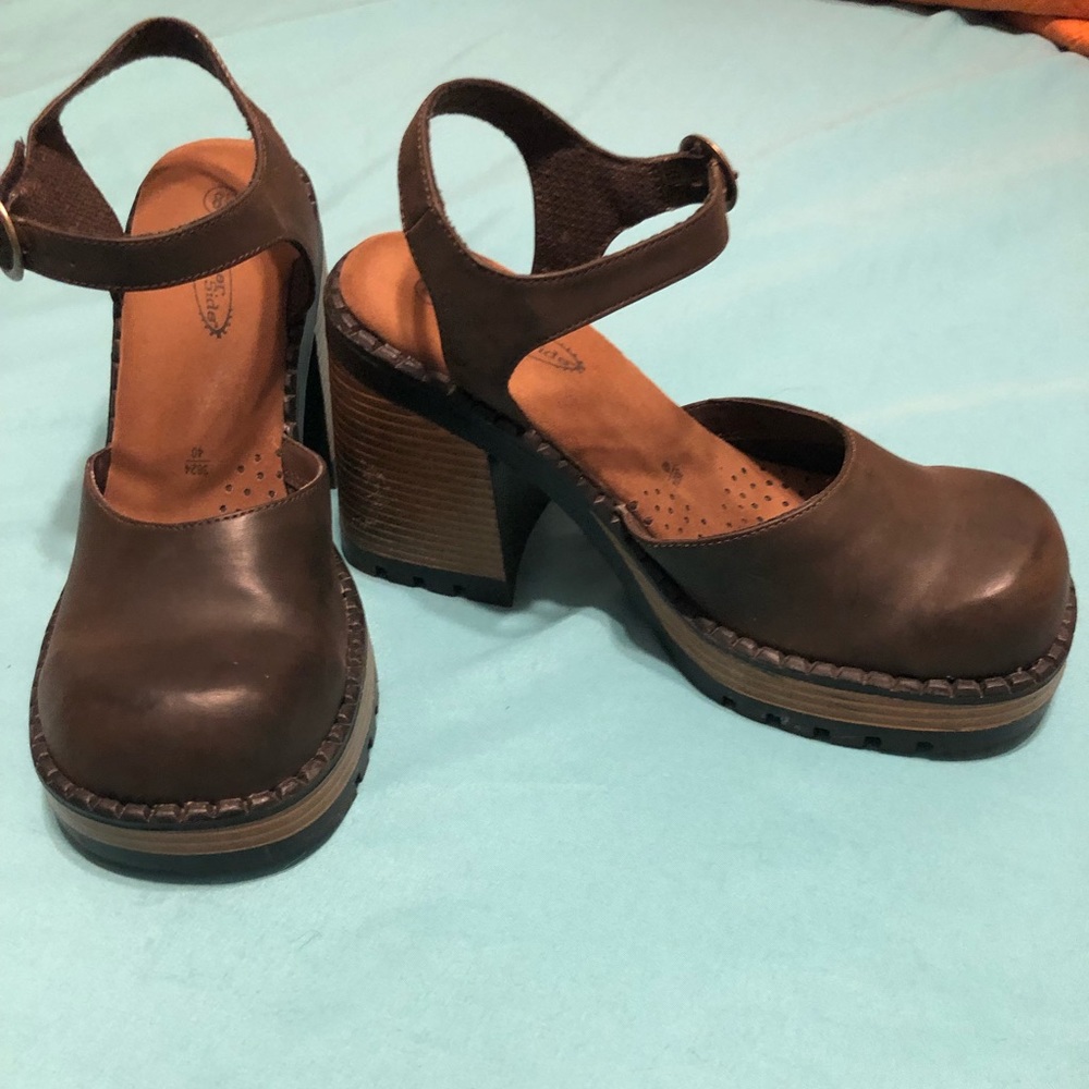 Brown chunky heels